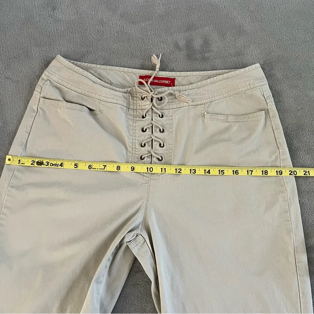 Vintage Gloria Vanderbilt Women Capri Cropped Pants Size 14P Beige Lace up Front